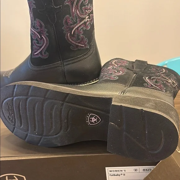 Ariat Black Heeled Boots Stylish Comfort - Picture 3 of 3